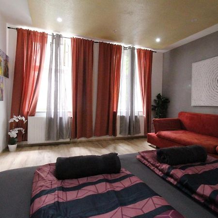 Private Triple Bedroom Rf1 Wiedeń Zewnętrze zdjęcie