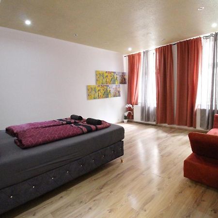 Private Triple Bedroom Rf1 Wiedeń Zewnętrze zdjęcie